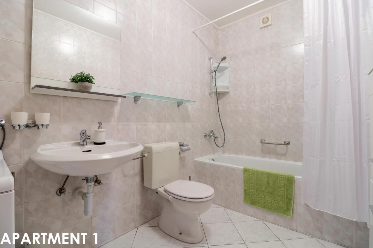 Maestral Apartments เวอร์ซาร์ ภายนอก รูปภาพ